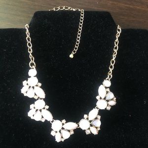 Avon floral cluster necklace. New
